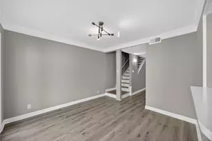 2109 Lander Ln, Houston, TX 77057 - Photo 10