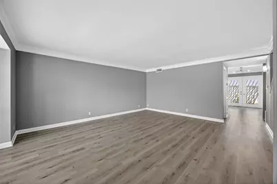 2109 Lander Lane #79, Houston, TX 77057 - Photo 6