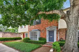 2109 Lander Ln, Houston, TX 77057 - Photo 2
