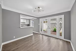 2109 Lander Ln, Houston, TX 77057 - Photo 10
