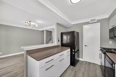 2109 Lander Lane #79, Houston, TX 77057 - Photo 14