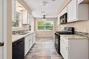 17323 Camberwell Green Ln, Houston, TX 77070 - Photo 8