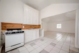 307 Gale St, Houston, TX 77009 - Photo 12