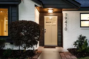 19410 Craigchester Ln, Spring, TX 77388 - Photo 2