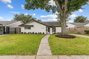 9206 Kapri Ln, Houston, TX 77025 - Photo 1