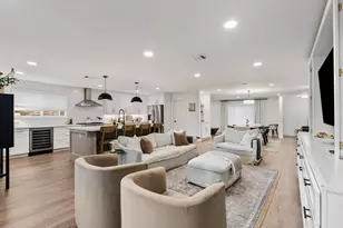 9206 Kapri Ln, Houston, TX 77025 - Photo 10