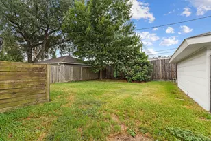 9206 Kapri Ln, Houston, TX 77025 - Photo 32