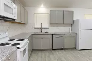 6414 Grape St, Houston, TX 77074 - Photo 2