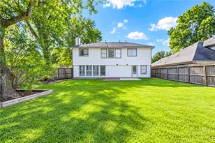 16831 Basewood Ct, Sugar Land, TX 77498 - Photo 48