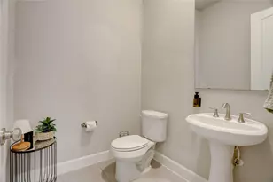 823 W 24th St, Houston, TX 77008 - Photo 32