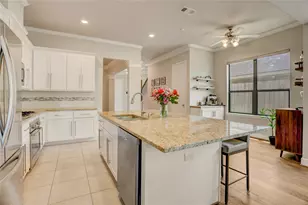 823 W 24th St, Houston, TX 77008 - Photo 14