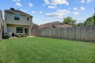 823 W 24th St, Houston, TX 77008 - Photo 4