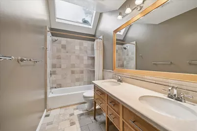 30 N Dragonwood Place, The Woodlands, TX 77381 - Photo 24