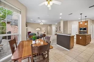 30 N Dragonwood Pl, The Woodlands, TX 77381 - Photo 10