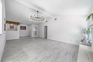 12723 Club Ln, Houston, TX 77099 - Photo 10