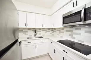 2600 Bellefontaine St, Houston, TX 77025 - Photo 16