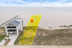 3421 Bay Pt Dr, Palacios, TX 77465 - Photo 1