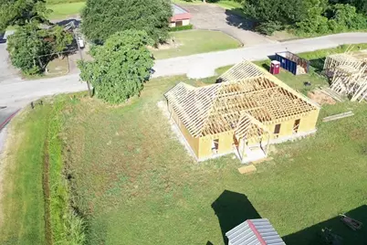 807 S State Street, Madisonville, TX 77864 - Photo 6