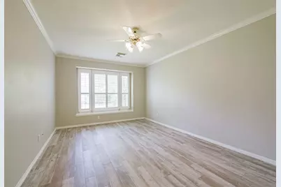 3223 Pleasant Cove Court, Houston, TX 77059 - Photo 14