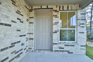 239 Brecon Buff Dr, Willis, TX 77318 - Photo 4