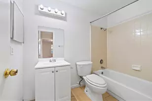 9797 Leawood Blvd Blvd, Houston, TX 77099 - Photo 6