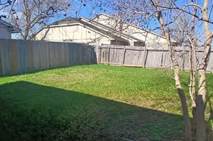 5434 Parkridge Dr, Houston, TX 77053 - Photo 2