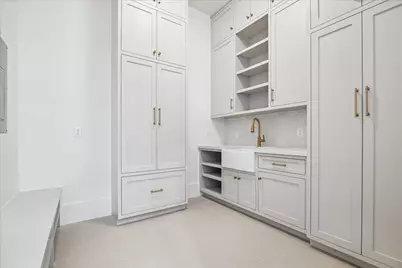 2159 Addison Road, Houston, TX 77030 - Photo 6