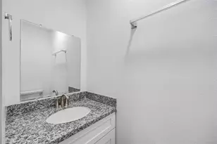 7123 Bywood St, Houston, TX 77028 - Photo 8