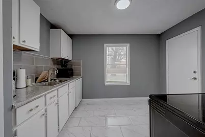 7523 Roswell Street, Houston, TX 77022 - Photo 8