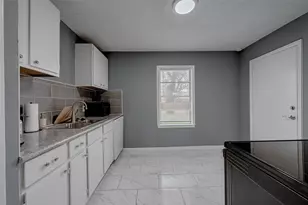 7523 Roswell St, Houston, TX 77022 - Photo 8