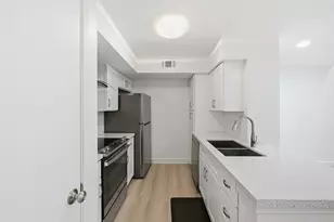 2800 Jeanetta St, Houston, TX 77063 - Photo 4