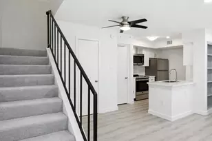 2800 Jeanetta St, Houston, TX 77063 - Photo 2