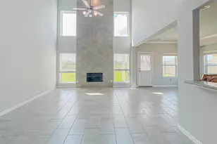 14227 Angelina Dr, Baytown, TX 77523 - Photo 10