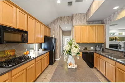 2446 Plantation Bend Drive, Sugar Land, TX 77478 - Photo 10