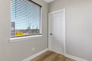 408 Eichwurzel Ln, Houston, TX 77009 - Photo 28