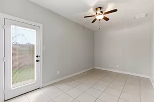 408 Eichwurzel Ln, Houston, TX 77009 - Photo 12