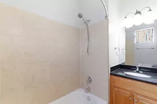 408 Eichwurzel Ln, Houston, TX 77009 - Photo 14