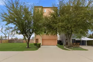 408 Eichwurzel Ln, Houston, TX 77009 - Photo 2