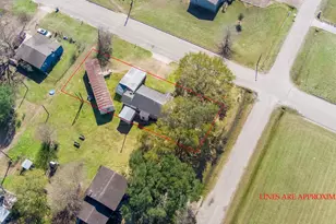 646 Baker St, Hempstead, TX 77445 - Photo 8