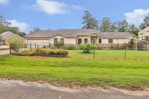 402 Havard Rd, Huffman, TX 77336 - Photo 1