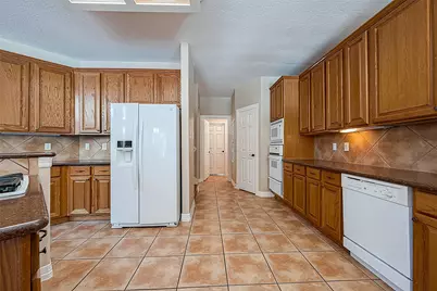 6 Kings Hill Lane, Humble, TX 77346 - Photo 10
