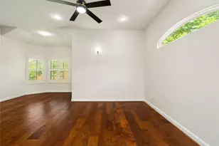 9406 Bevlyn Dr, Houston, TX 77025 - Photo 14