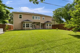 9406 Bevlyn Dr, Houston, TX 77025 - Photo 32