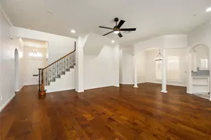 9406 Bevlyn Dr, Houston, TX 77025 - Photo 8
