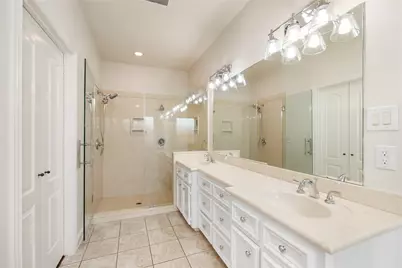 9406 Bevlyn Drive, Houston, TX 77025 - Photo 16
