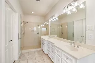 9406 Bevlyn Dr, Houston, TX 77025 - Photo 16