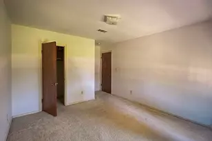 10407 Huntington Wood Dr, Houston, TX 77099 - Photo 6