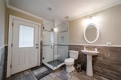 4319 Woodvalley Drive, Houston, TX 77096 - Photo 10