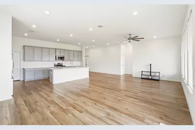 15551 Blue Lake Drive, Mont Belvieu, TX 77523 - Photo 8