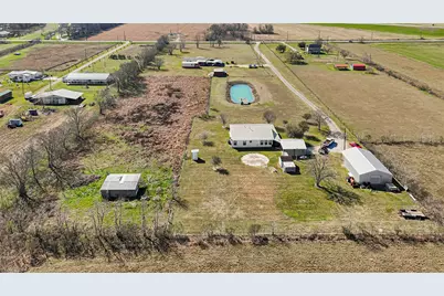 952 County Road 602, Dayton, TX 77535 - Photo 32